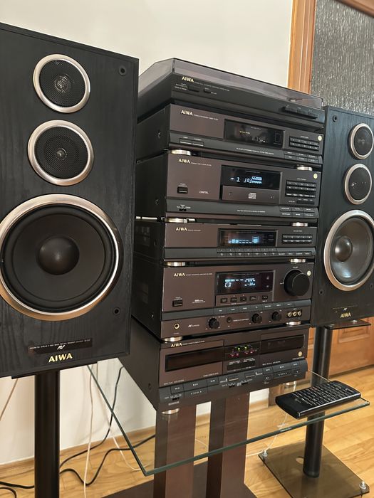 Wieża Aiwa, piękny segmentowy zestaw kompletny z pilotem