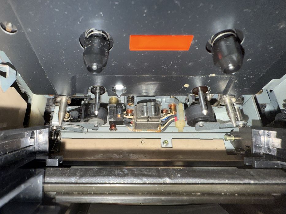 Кассетная дека высокого класса TEAC V 7000+пульт+паспорт