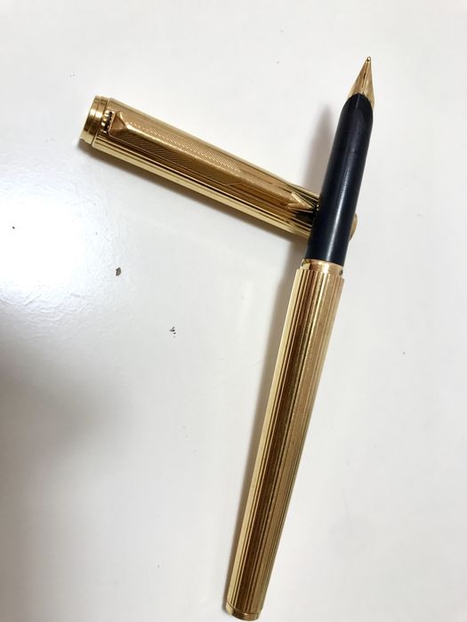 Parker caneta tinta permanente dourada