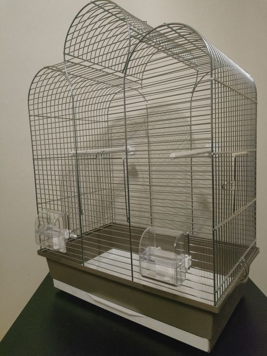 Nowa klatka dla małych papug, ptaków.