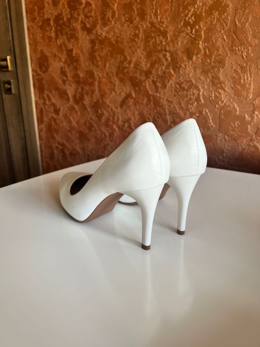 Туфлі весільні нові 38 розмір