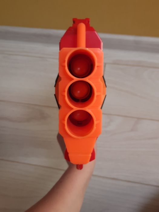 Продаю бластери NERF