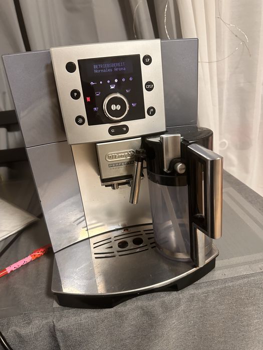 Кофемашина Delonghi  perfecta cappuccino