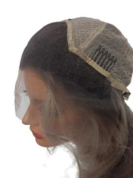 Peruka naturalna long bob bez grzywki srebrzysta platyna 45 cm