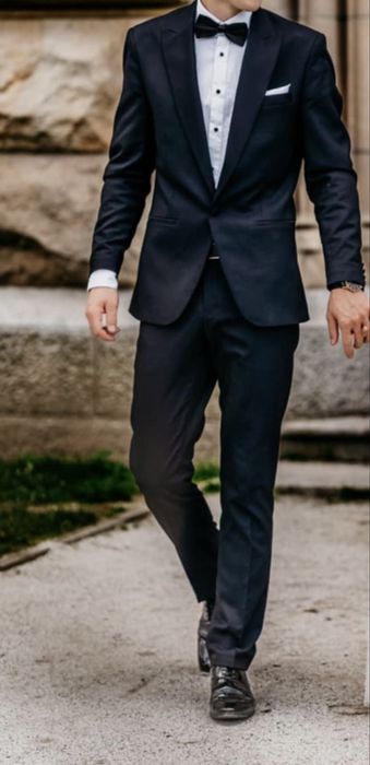 Garnitur smokingowy ślubny studniówkowy