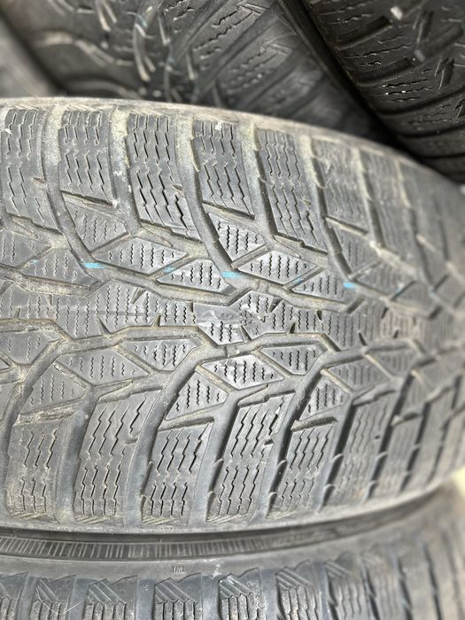 Резина зима 225/55 R 16 Nokian комплект