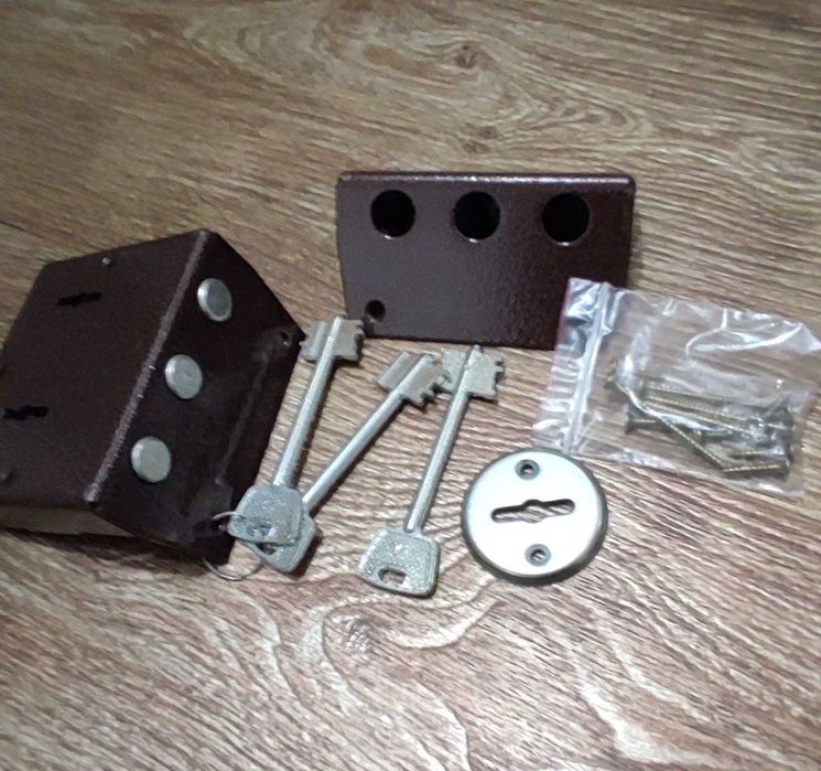 Замок накладной Тандем ЗН-3 новый в упаковке