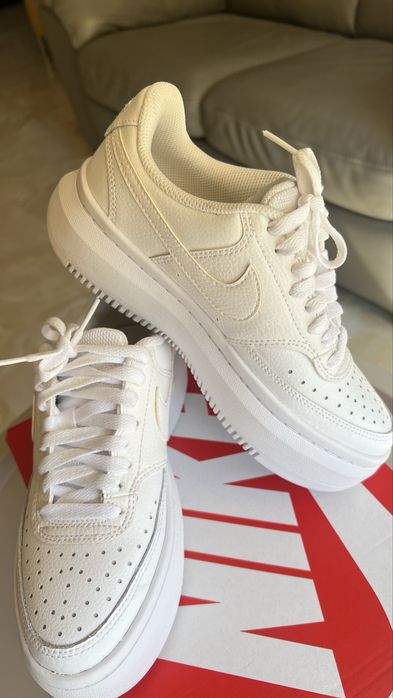 Білі кросівки Nike жіночі. Оригінал! Модель: DM0113-100