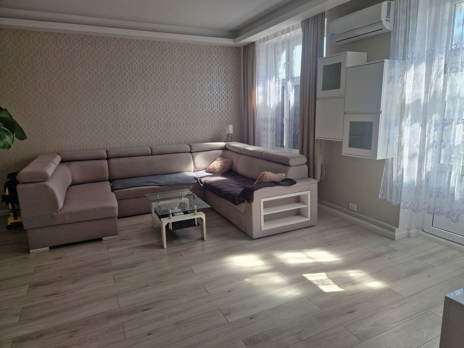 Przestronna kawalerka, 46 m², balkon, klimatyzacja