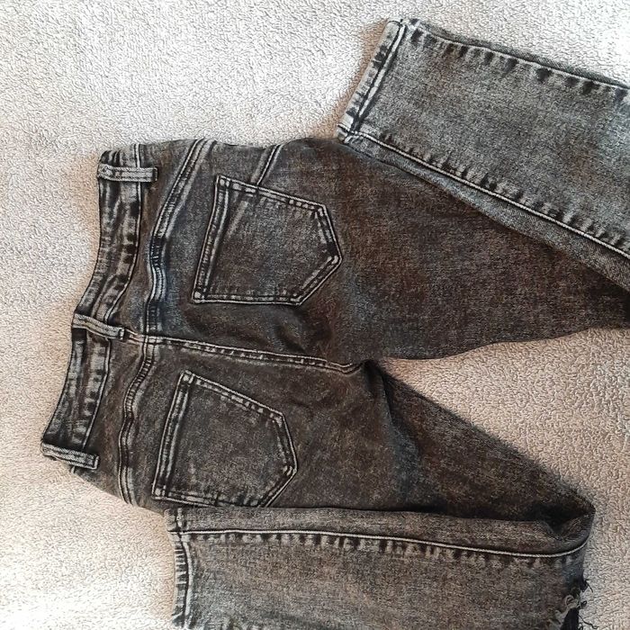 Jeans, wyzszy stan, rozm. 36, s