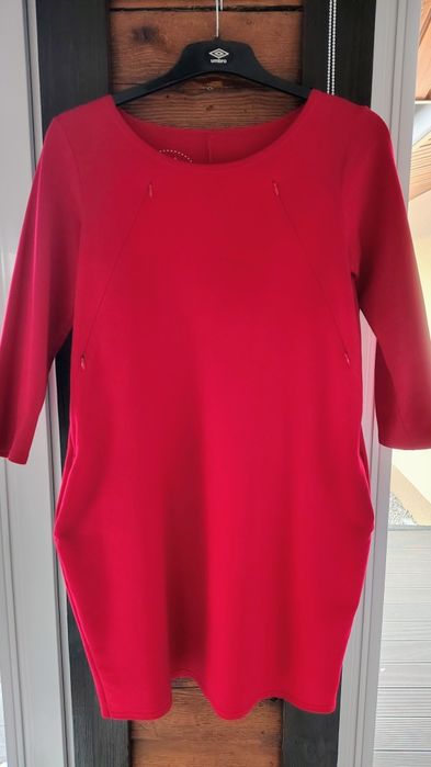 Sukienka czerwona do karmienia rozm L