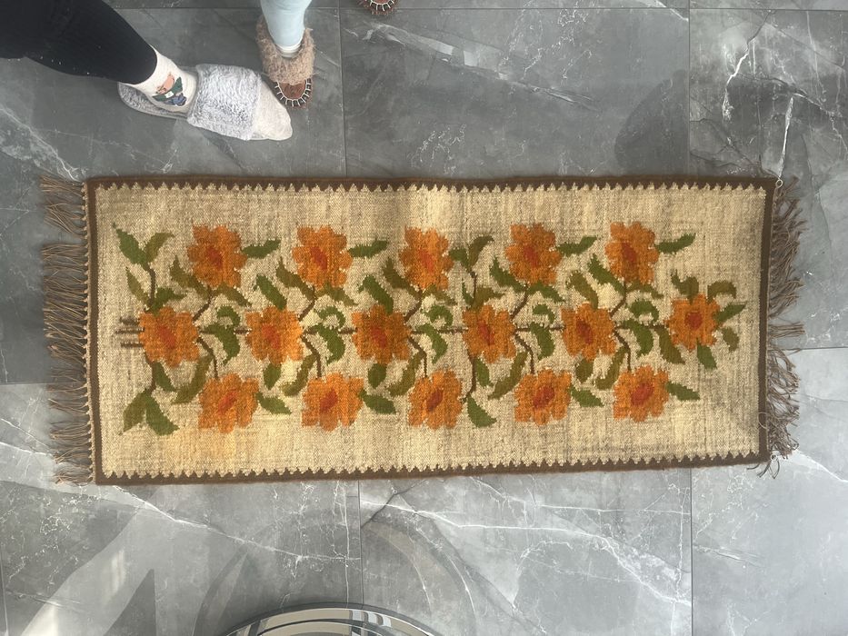Kilim recznie tkany w latacg 70 tycg