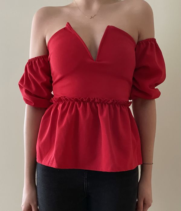 Top bluzka czerwony baskinka 36 S