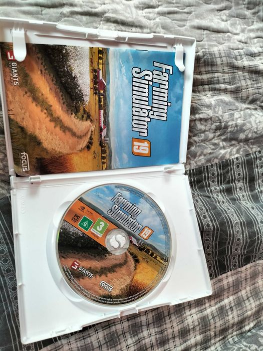 Dzień dobry sprzedam grę Farming Simulator 19.Odbiór osobisty