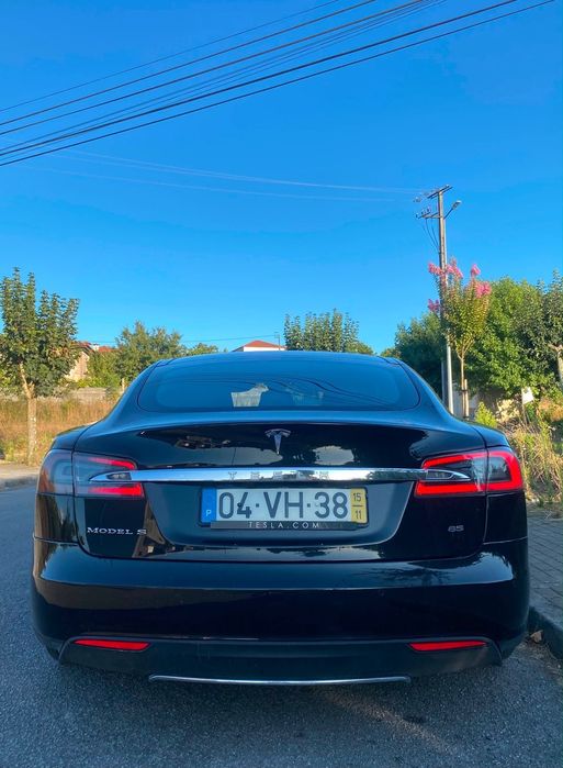 Tesla Model S533469020312709124