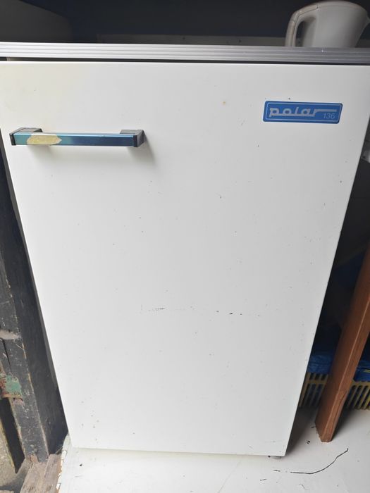 Lodówka Polar 136