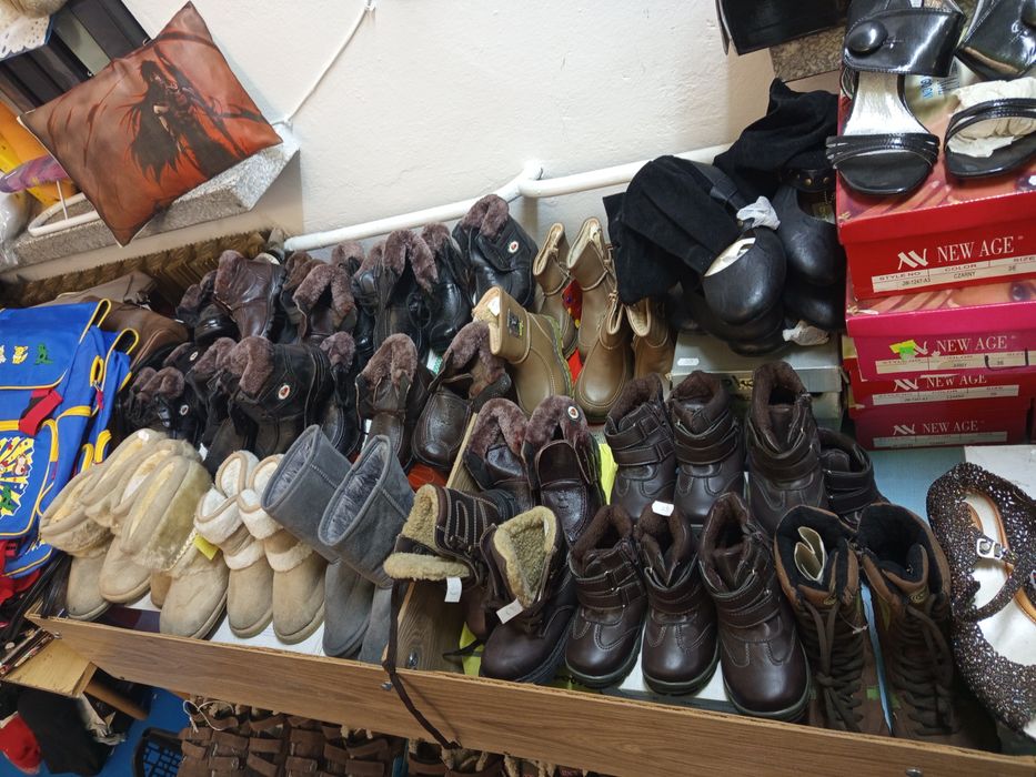 Nowe buty damskie dziecięce