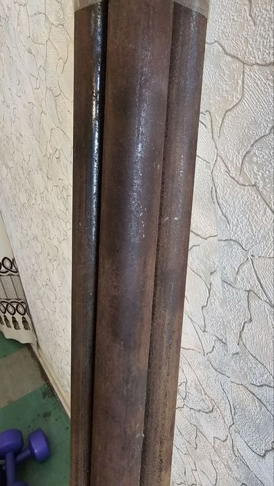 Новые железные водопроводные трубы