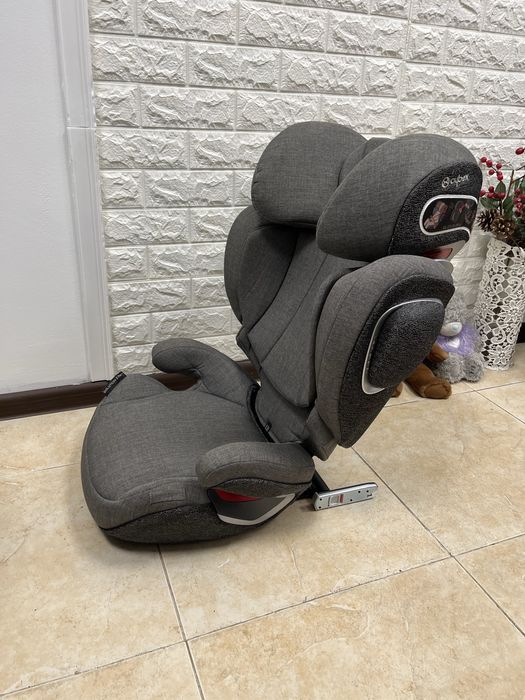 Автокрісло Cybex Solution Z-Fix Plus Група 2/3 (15-36 кг) бустер