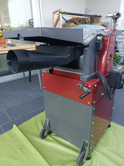 Heblarko-grubościówka  firmy Einhell Rt-SP 260