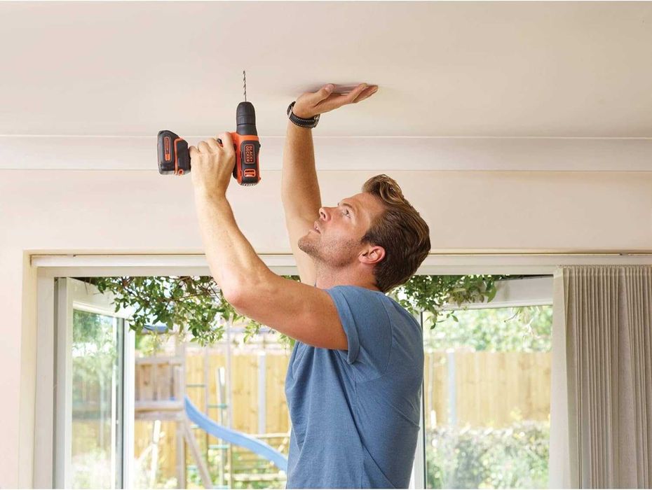 Акумуляторний шуруповерт дриль дрель BLACK+DECKER BDCDD12-QW