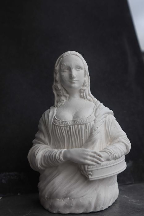 Peça em gesso da icónica Mona Lisa