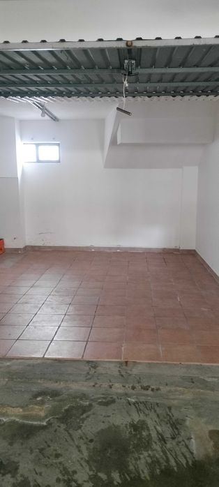 Aluga se garagem Marinha Grande