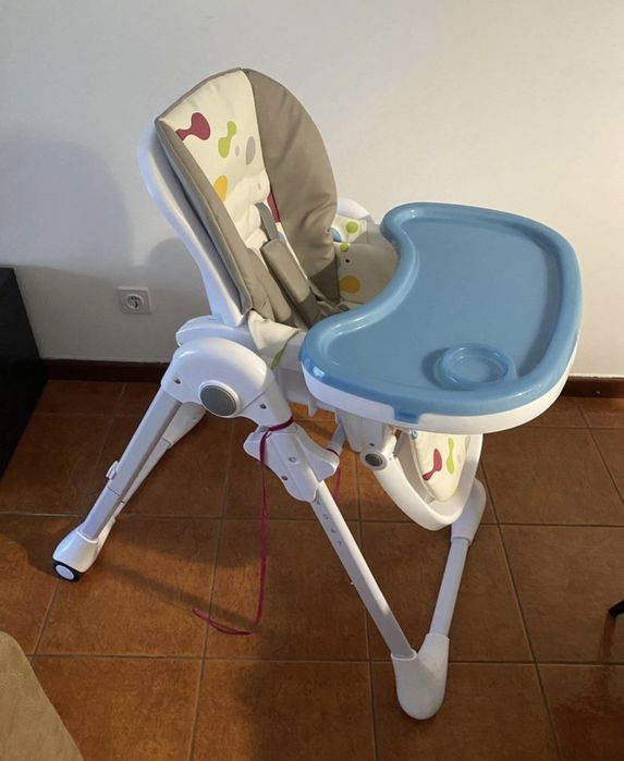 Cadeira de alimentação de bebé