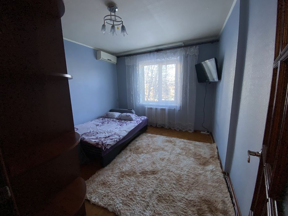 Здам двокімнатну квартиру подобово в центрі Чугуєва
