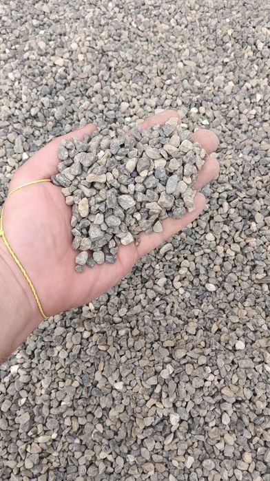 Чорнозем земля глина гравій щебень пісок