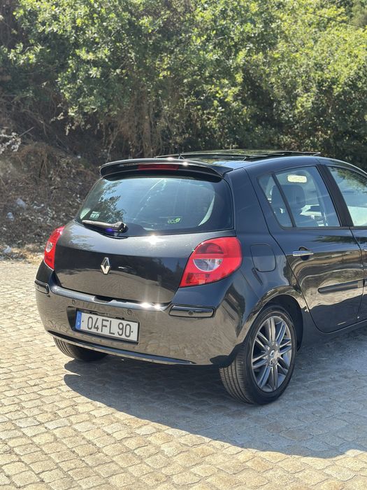 Renault Clio 1.5 dCi - Initiale Paris