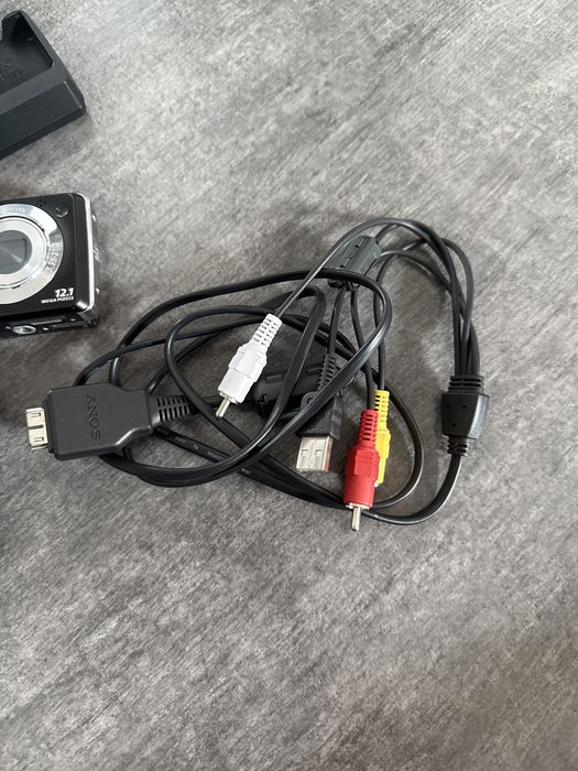 Sony cyber shot 12.1 mega pixels dsc w210 steady shot aparat