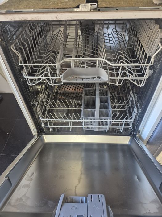 Maquina de lavar loiça BOSCH SMV51E10EU (avariada)