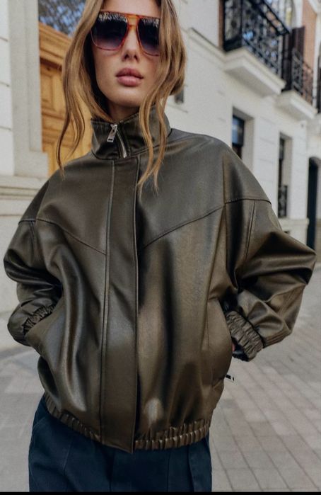 Бомбер ZARA S хакі Куртка зі штучної шкіри ZARA: 1 750 грн