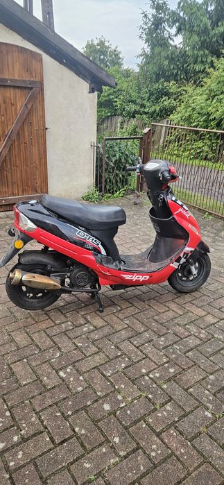 Skuter zipp 50 4t