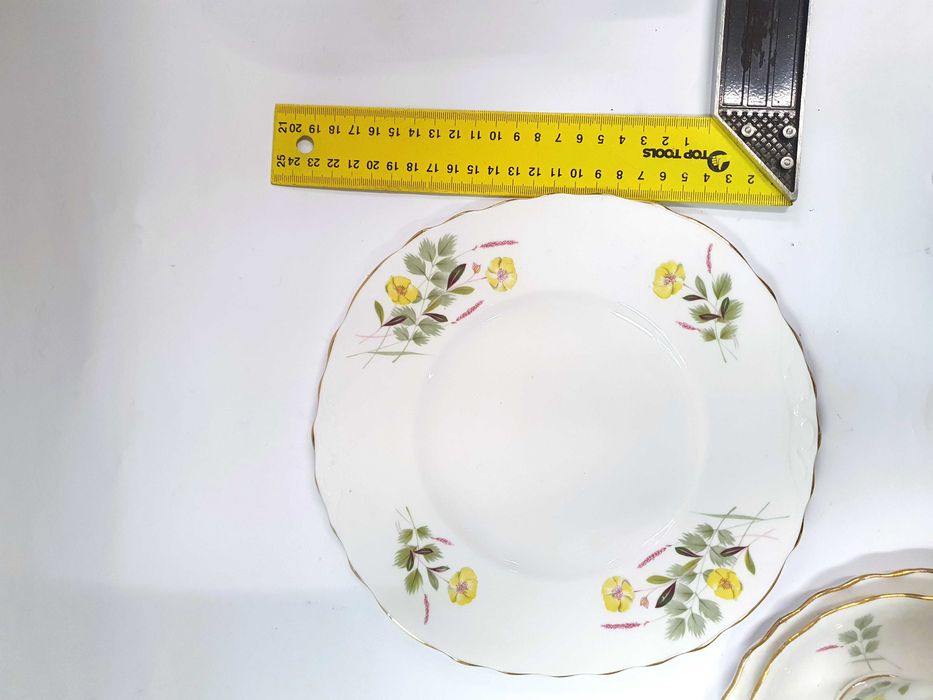 ROYAL VALE . Por. Patera filiżanka trio zestaw śniadaniowy 4 elementy