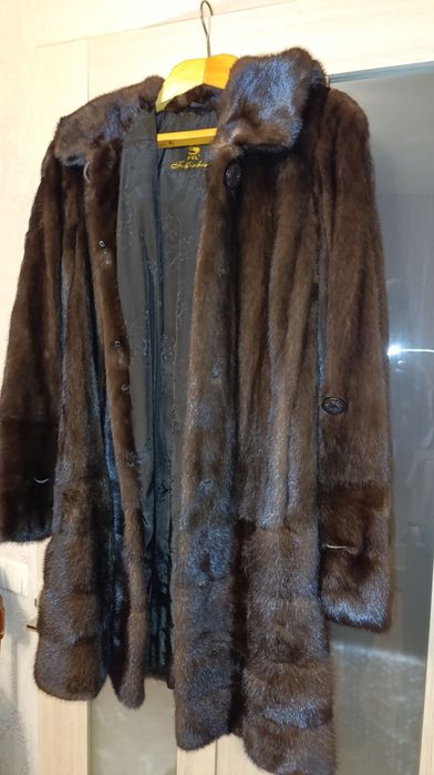 Продам норковую шубу б/у