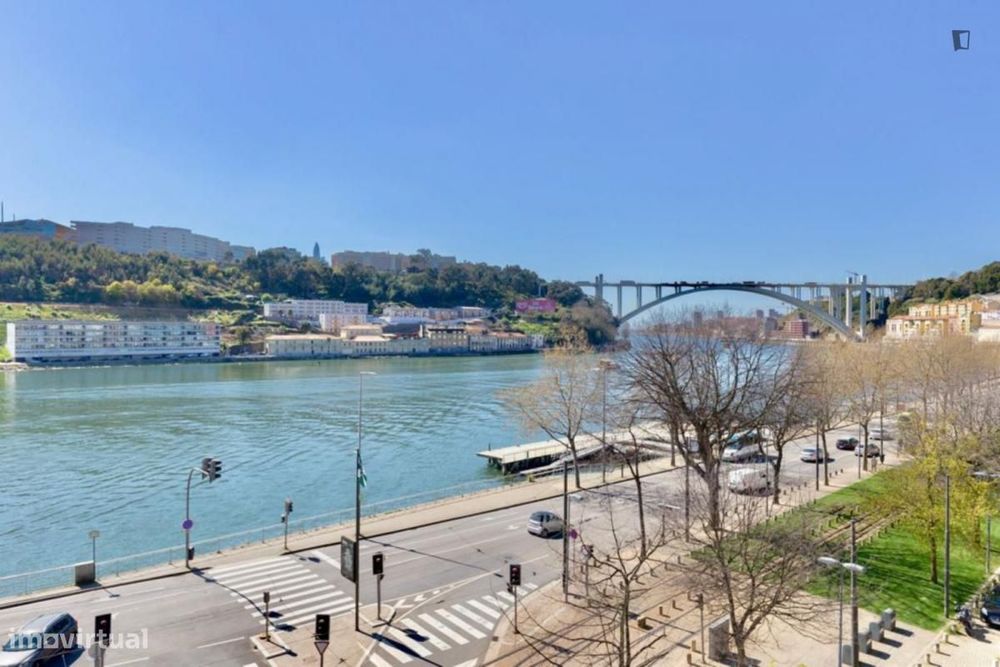 Apartamento com 3 quartos - localizado em Massarelos Porto