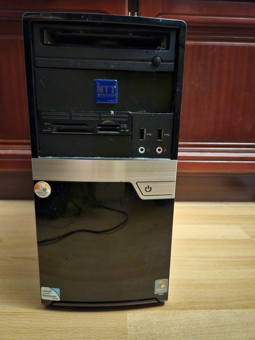 Komputer stacjonarny Asus PentiumE5300 Dual Core