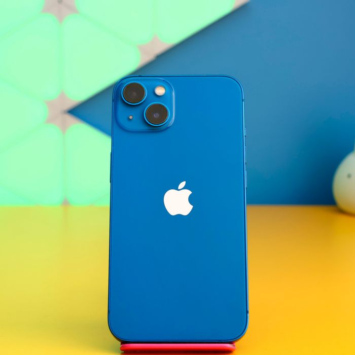 Смартфон Apple iPhone 13 128GB Blue (106911) Б/У З ГАРАНТІЄЮ