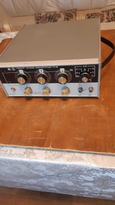 Генератор низких частот Г3-118.