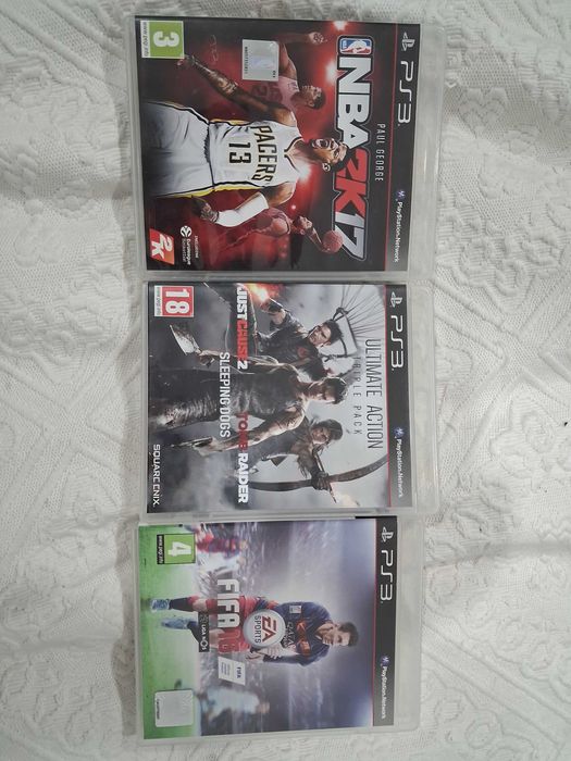 Consolo de jogos + 3 jogos