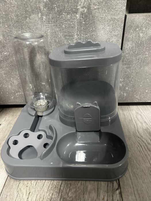 Автоматическая кормушка для котов