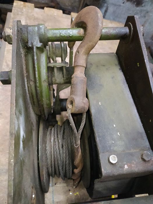 Лебедка ручная (понтонная)("ссср")