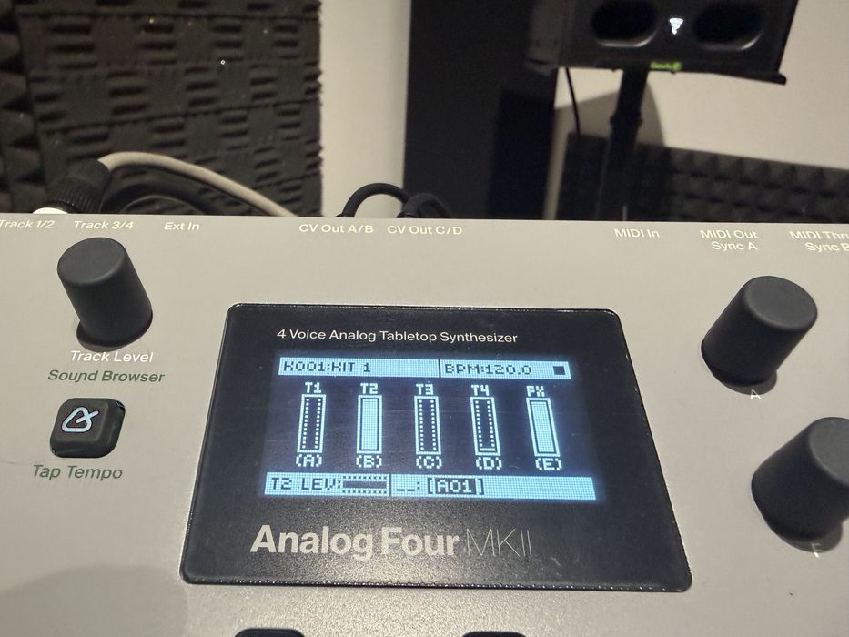 Elektron Analog Four mkII grey c/Decksaver