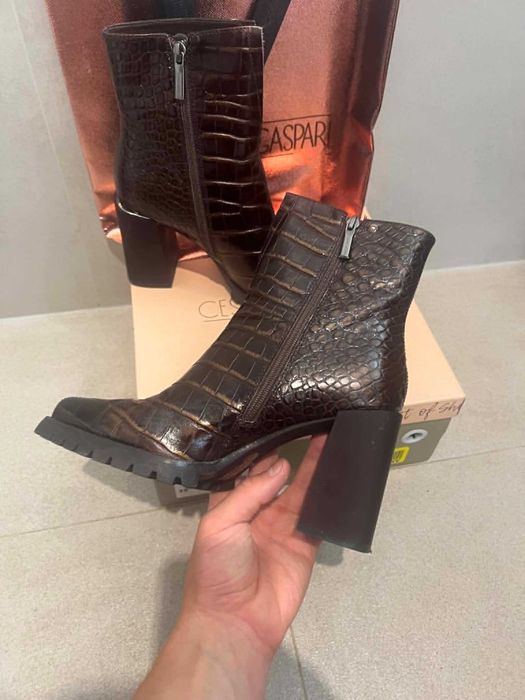 Buty Botki Sztybety na platformie Cesare Gaspari | 38 EU