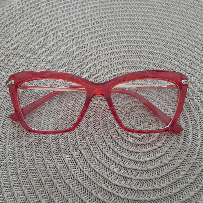 Czerwone oprawki jak DG / okulary zerówki