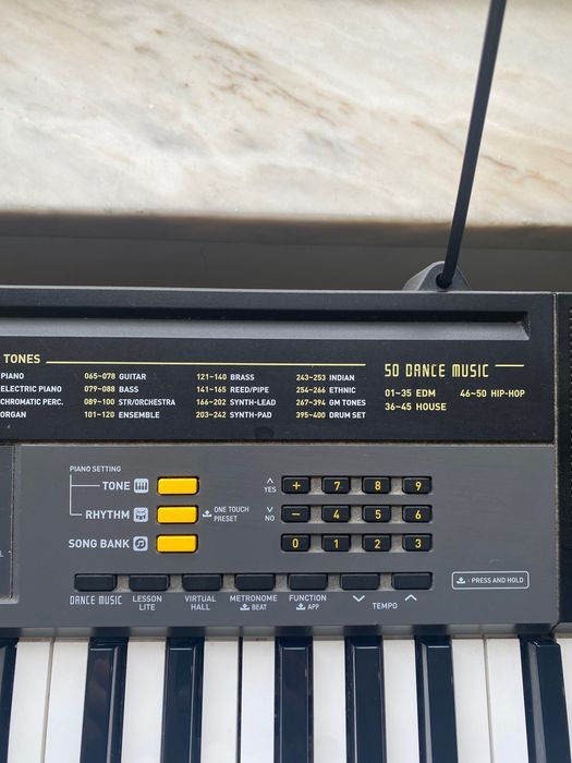 Teclado Casio CTK2500 e mesa de suporte