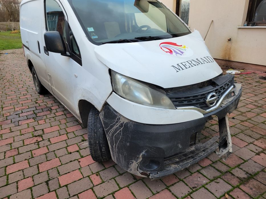 Продам  авто після дтп  авто, заводиться і їздде