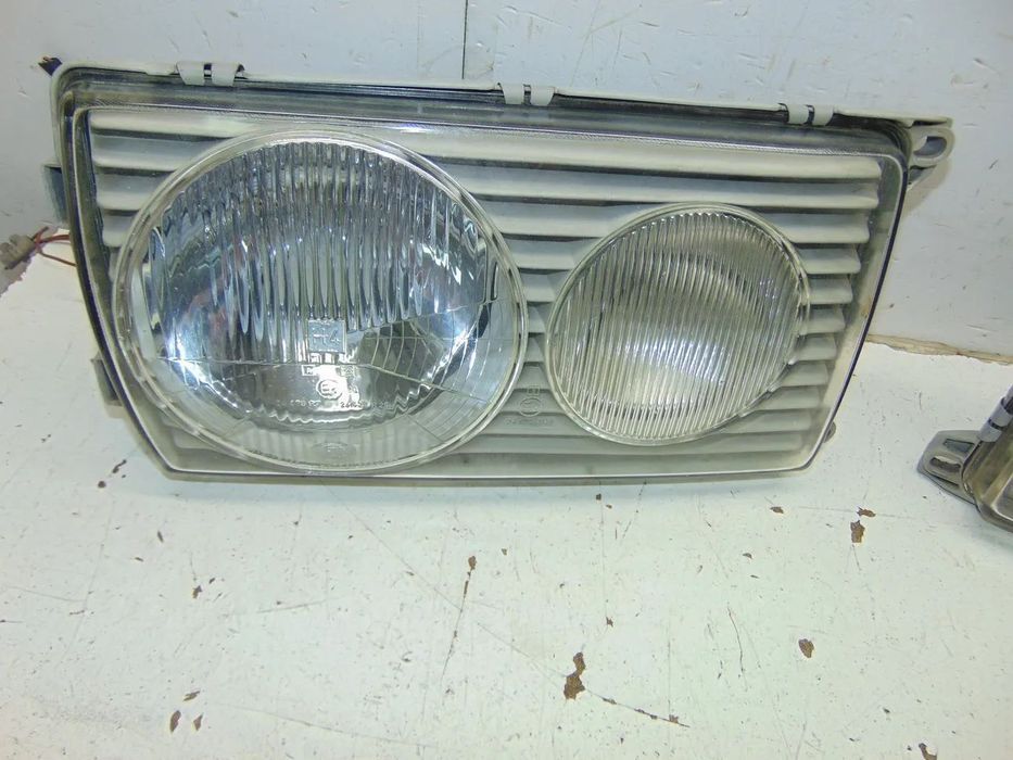 Mercedes W123 faróis